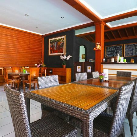 Hostel Mirah Legian  Luaran gambar