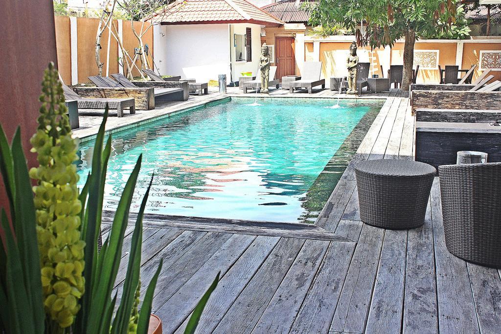 Hostel Mirah Legian  Luaran gambar