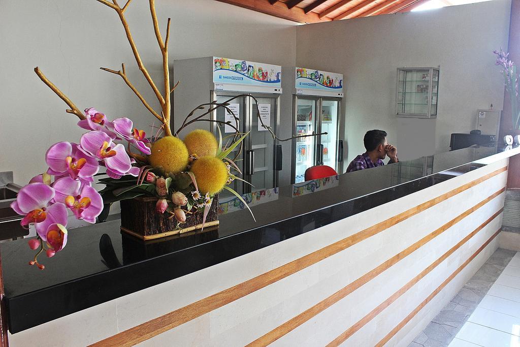 Hostel Mirah Legian  Luaran gambar