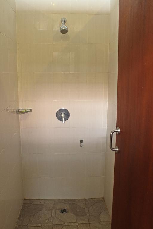 Hostel Mirah Legian  Bilik gambar