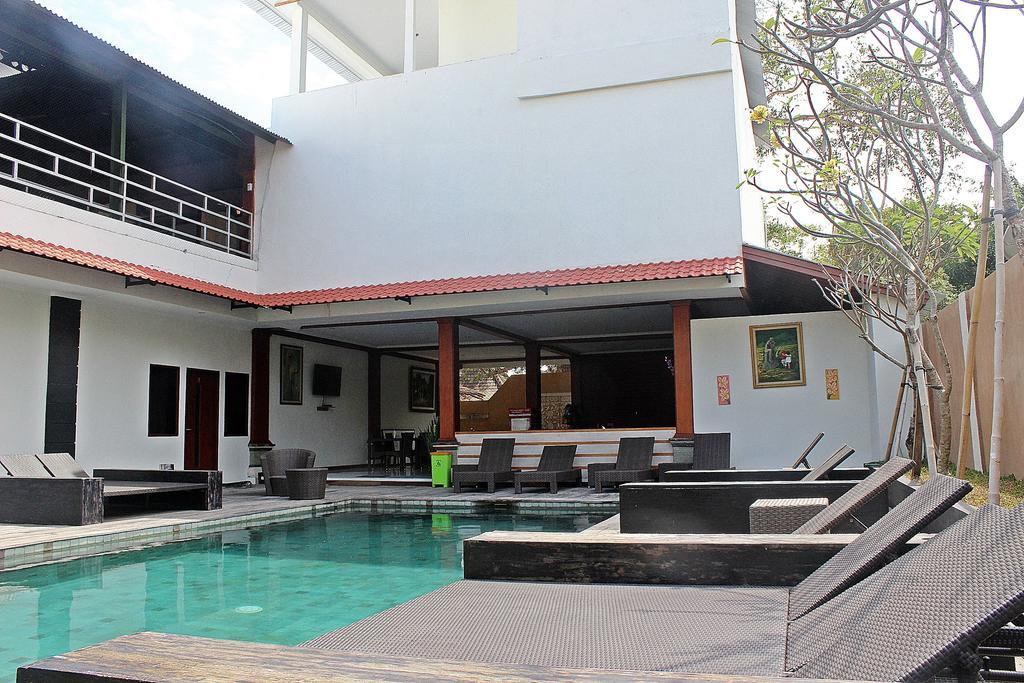 Hostel Mirah Legian  Luaran gambar