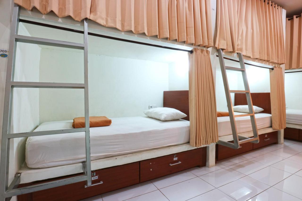 Hostel Mirah Legian  Luaran gambar