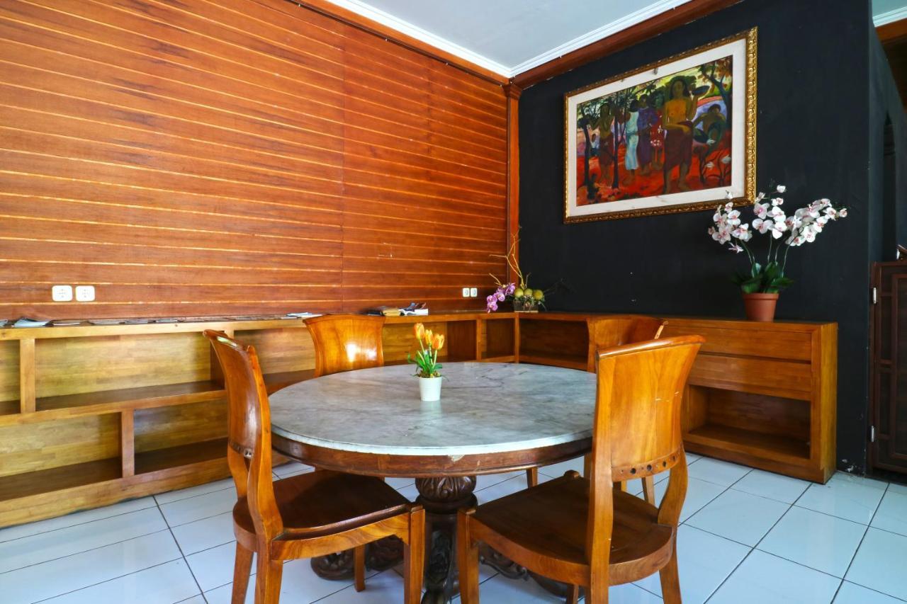 Hostel Mirah Legian  Luaran gambar