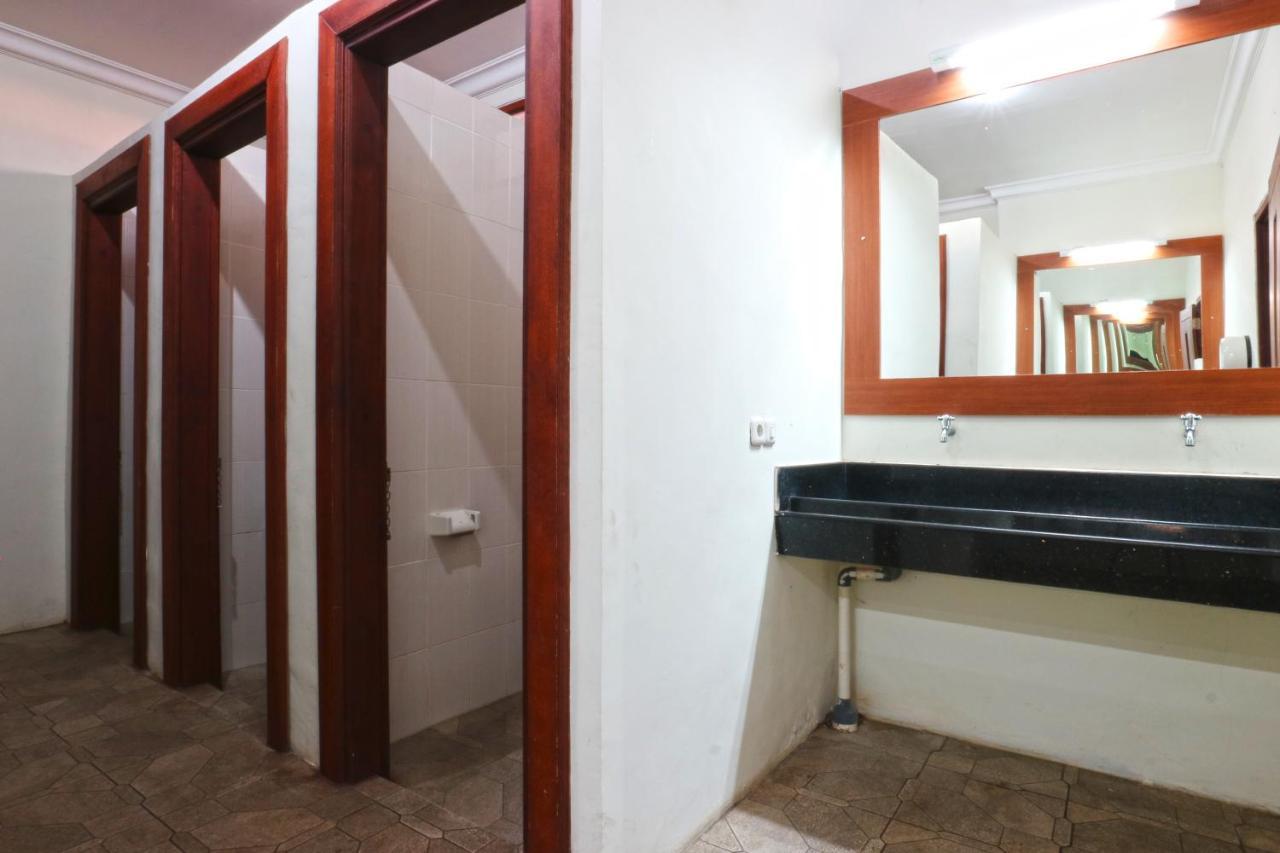 Hostel Mirah Legian  Luaran gambar