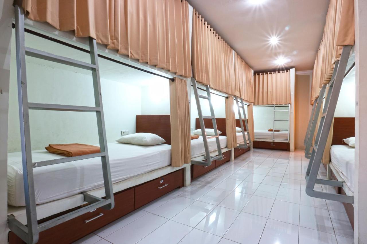 Hostel Mirah Legian  Luaran gambar