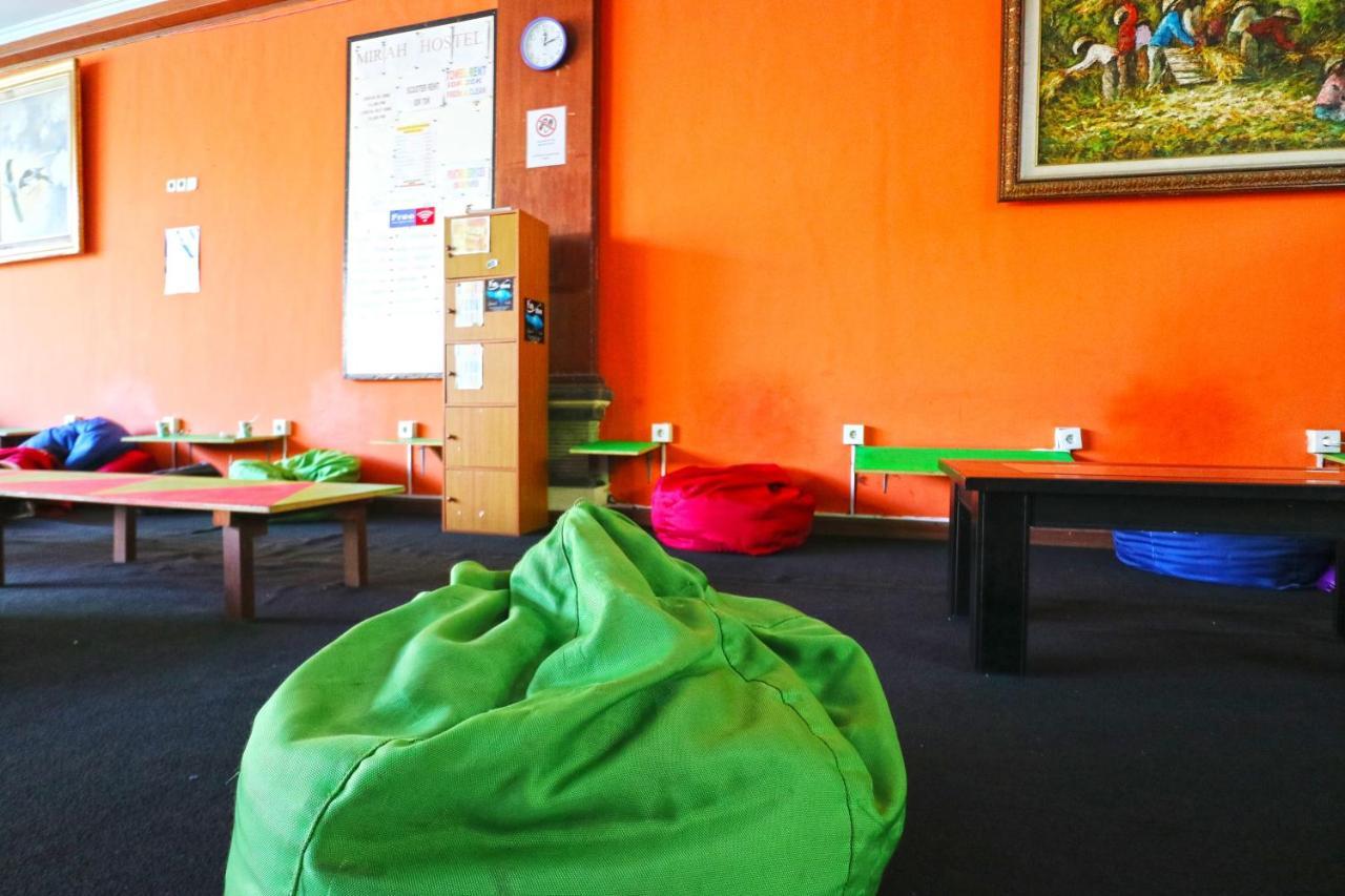 Hostel Mirah Legian  Luaran gambar