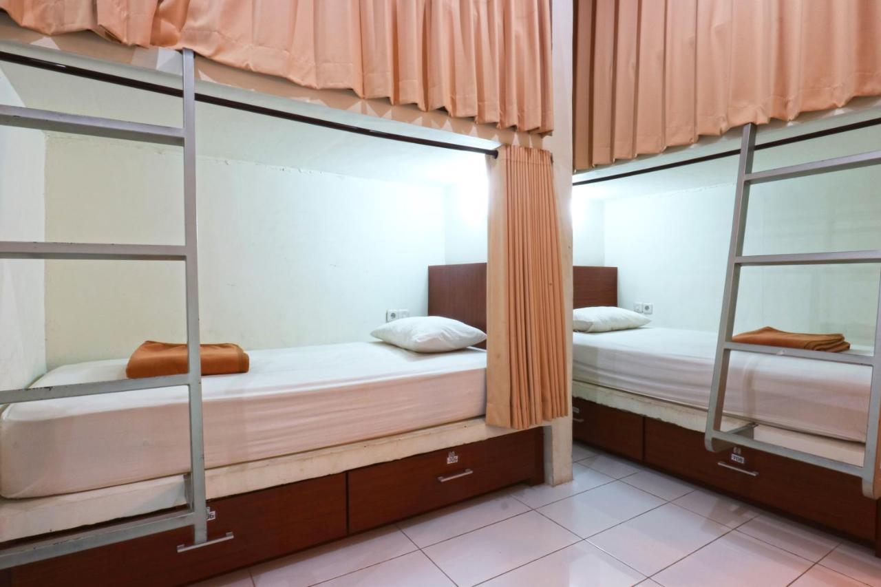 Hostel Mirah Legian  Luaran gambar